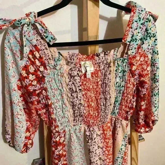 Fig and Flower lined smocked prairie floral boho dress size medium - Picture 2 of 10